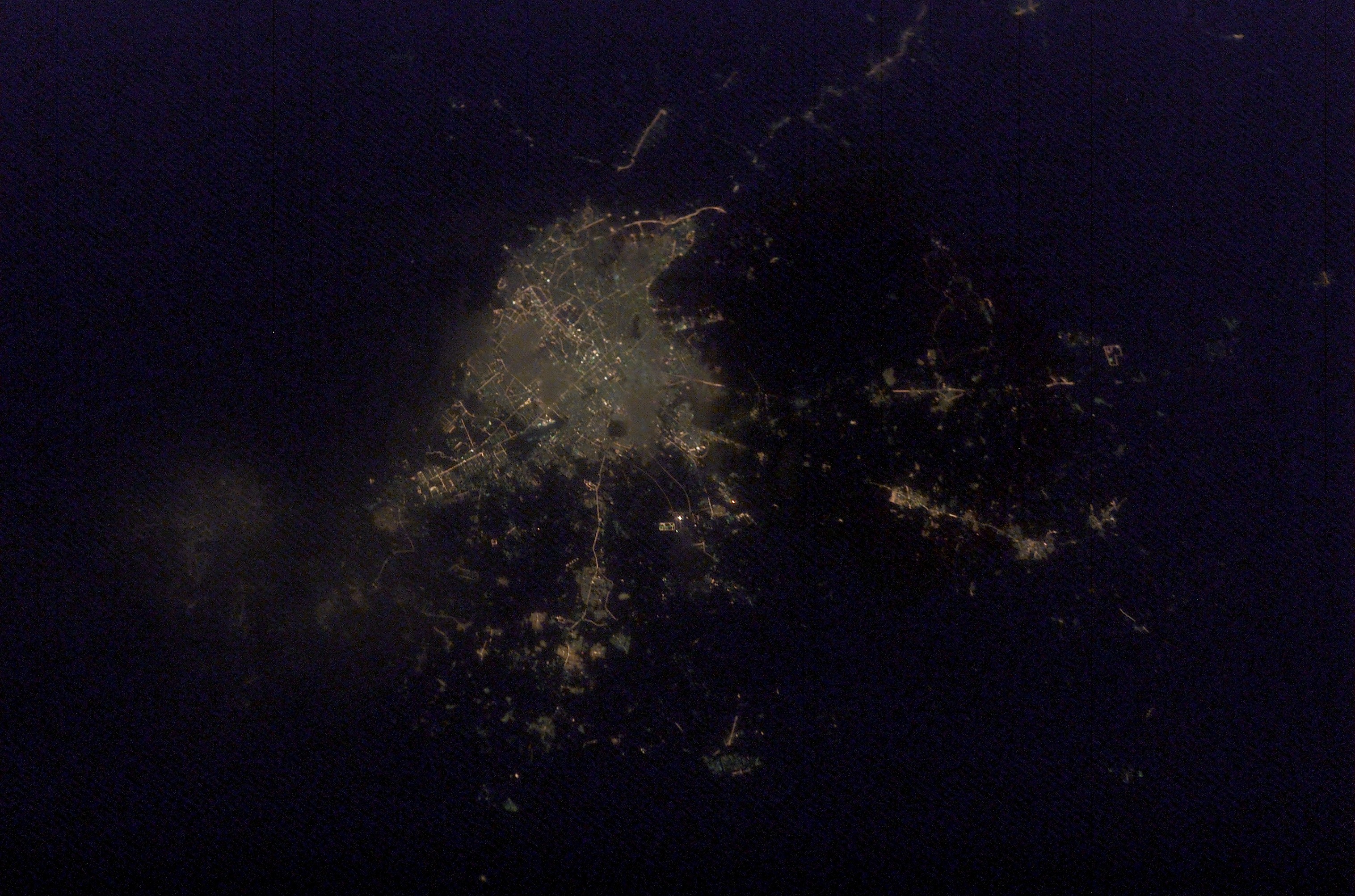 Vue nocturne de Téhéran depuis la Station spatiale internationale